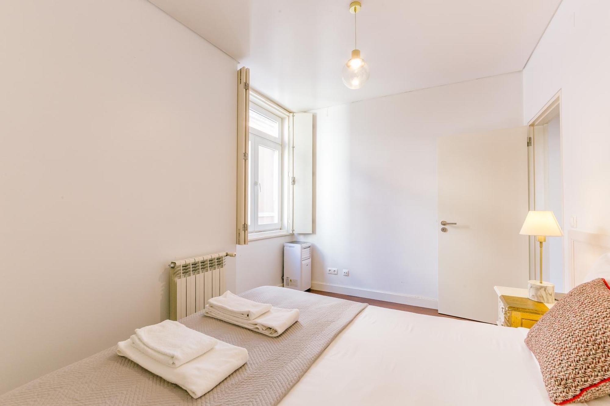 Chiado 2 Bedroom Elegant Apartment Lisboa Ngoại thất bức ảnh